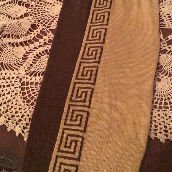 NWOT Fashion wool double sided scarf - Picture 3 of 3